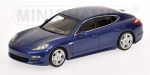 MINICHAMPS Porsche Panamera 4 2011