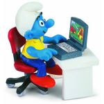 SCHLEICH SMURF Z LAPTOPEM